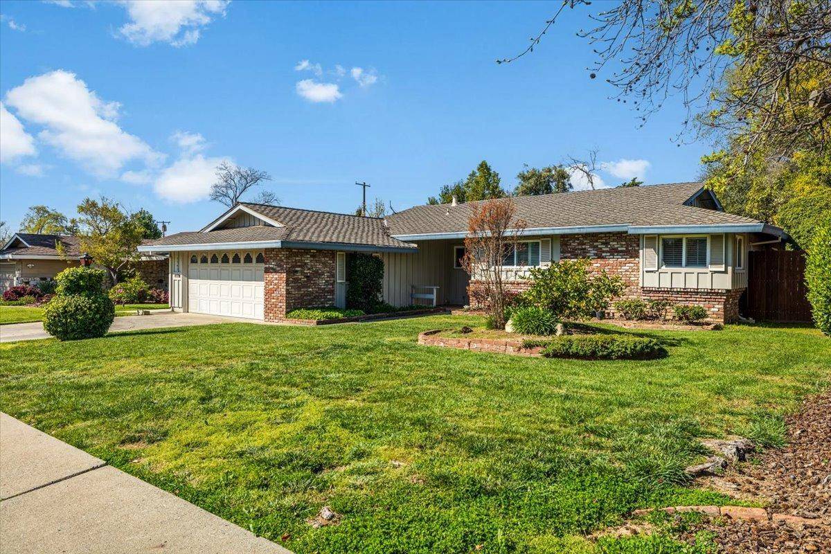 Carmichael, CA 95608,5543 Haskell AVE
