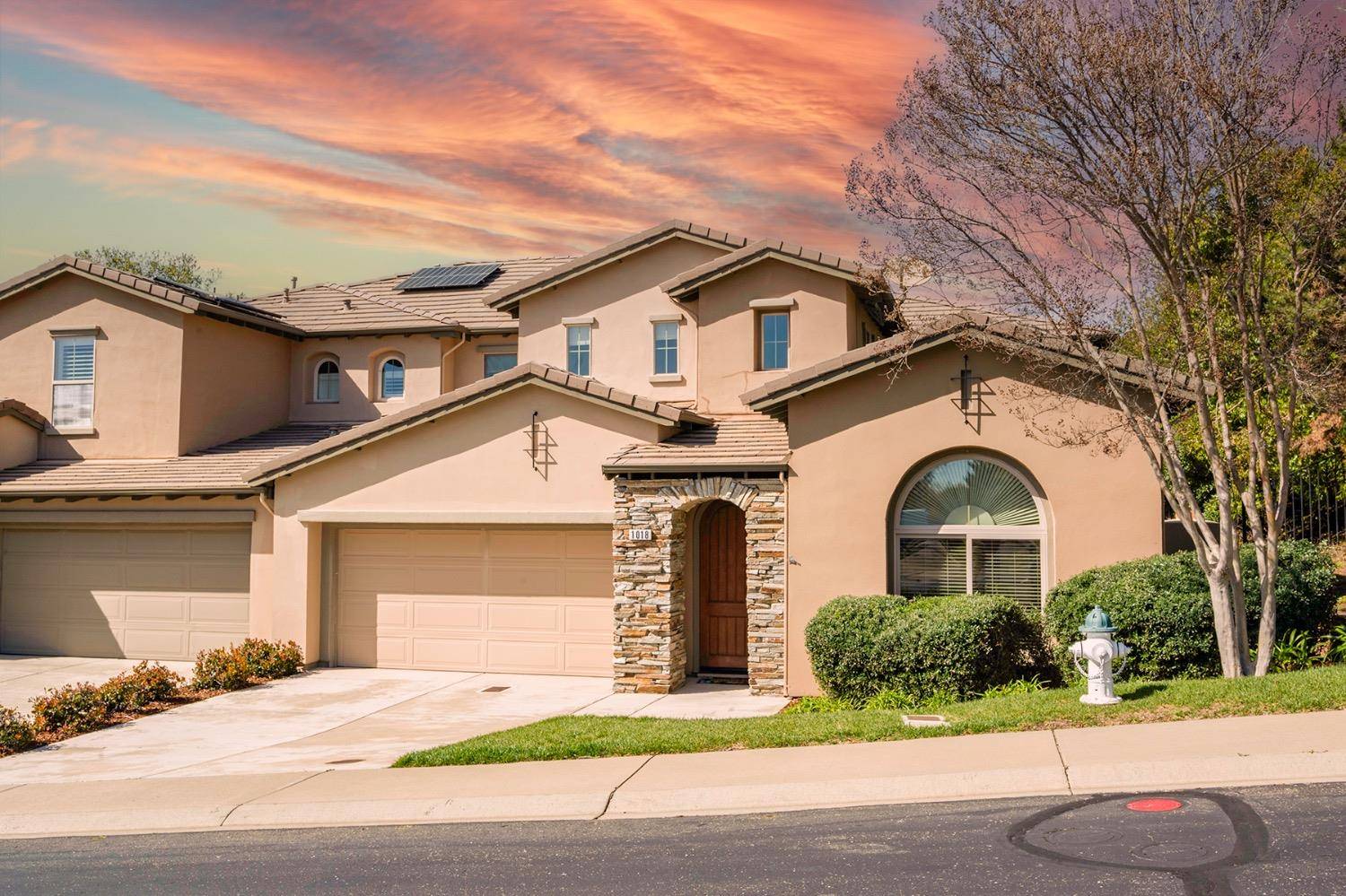El Dorado Hills, CA 95762,1018 Gamay DR