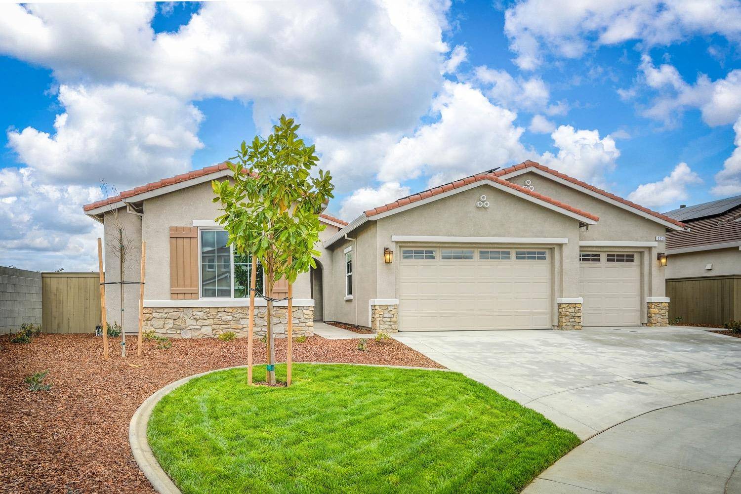 Roseville, CA 95747,324 Bee Balm CT