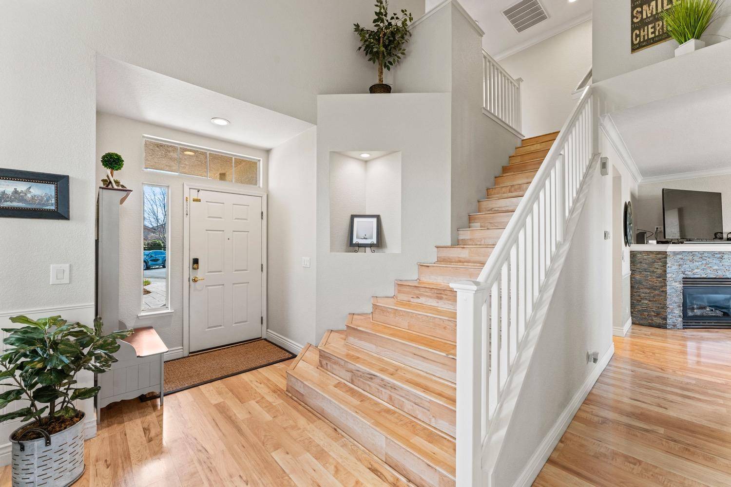 Roseville, CA 95747,241 Blagdon CT