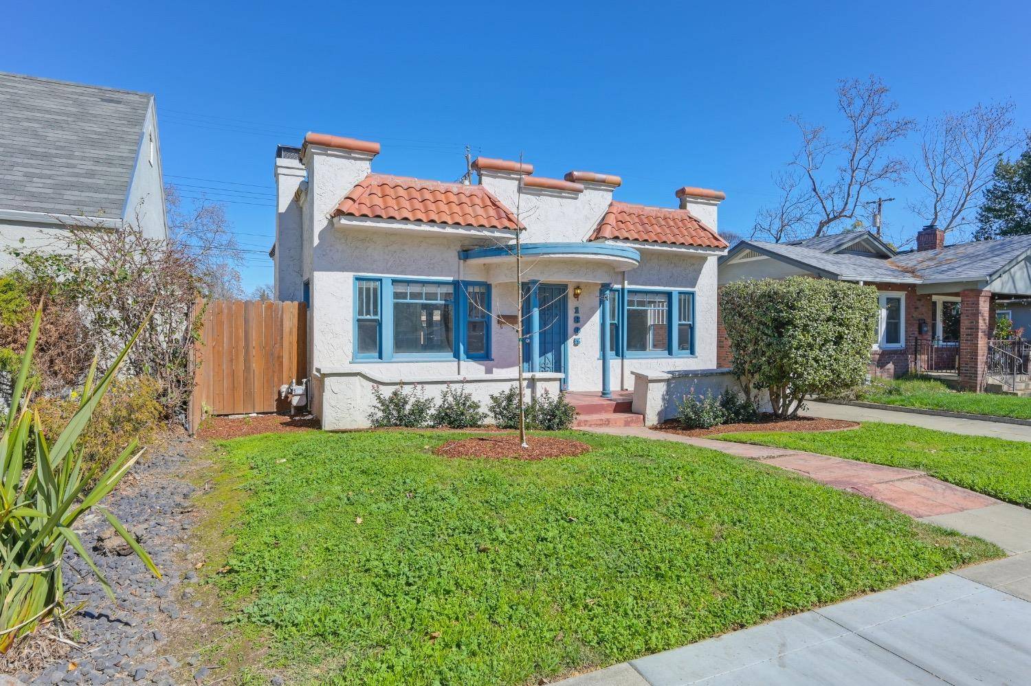 Sacramento, CA 95818,1805 Burnett WAY