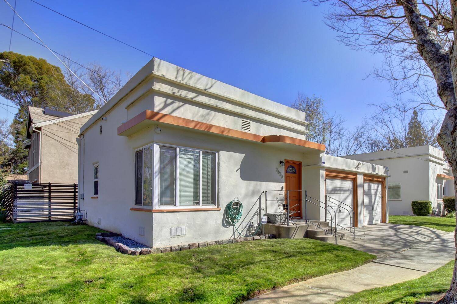 Sacramento, CA 95816,1552 37th ST
