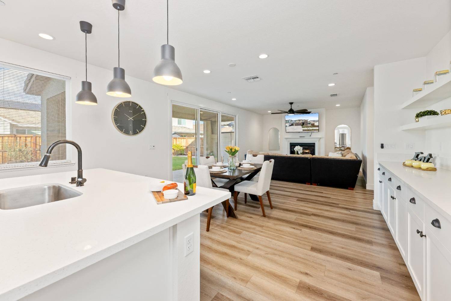 Lathrop, CA 95330,3113 Mulholland DR