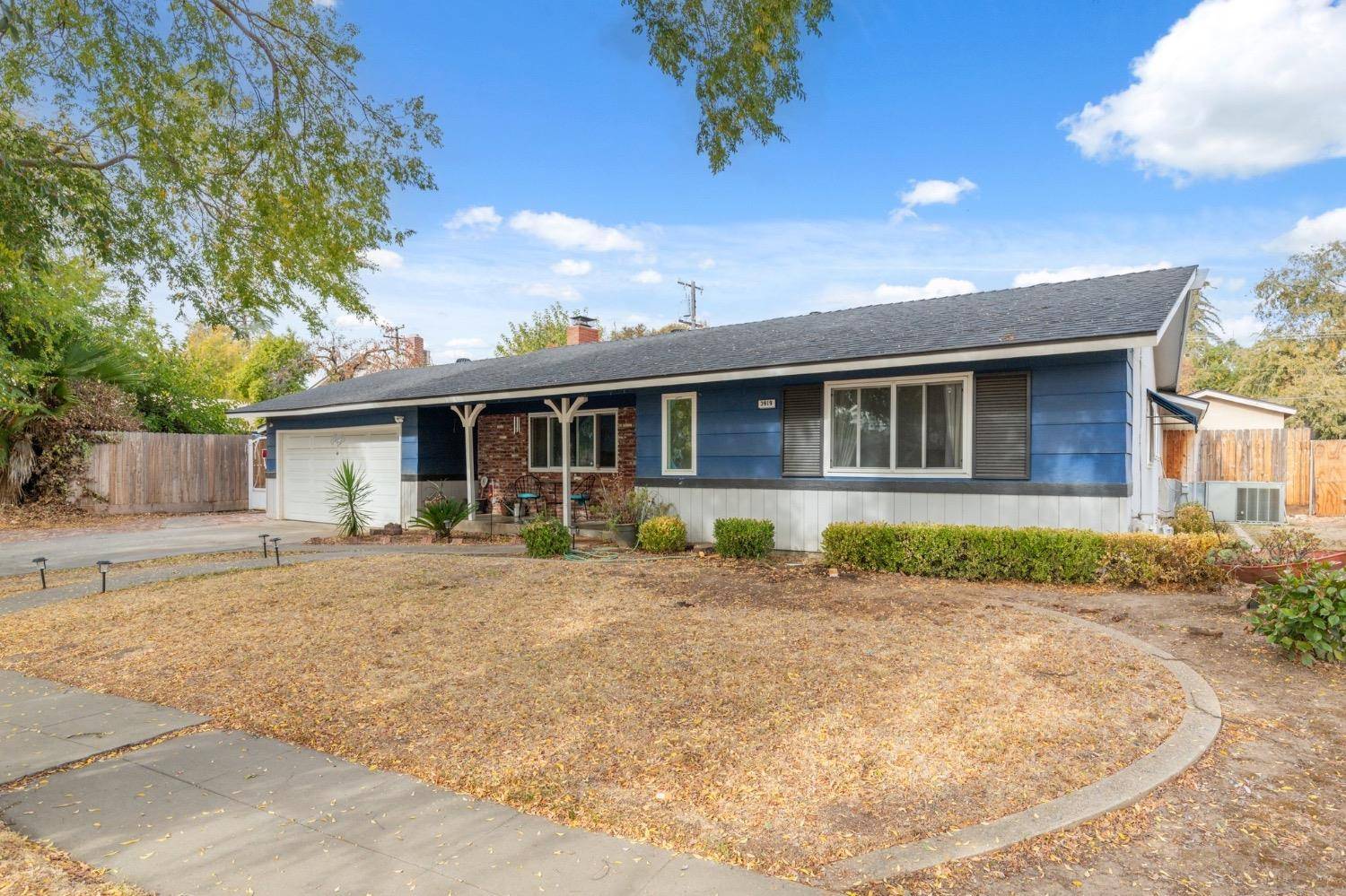 Fresno, CA 93726,3919 East pico