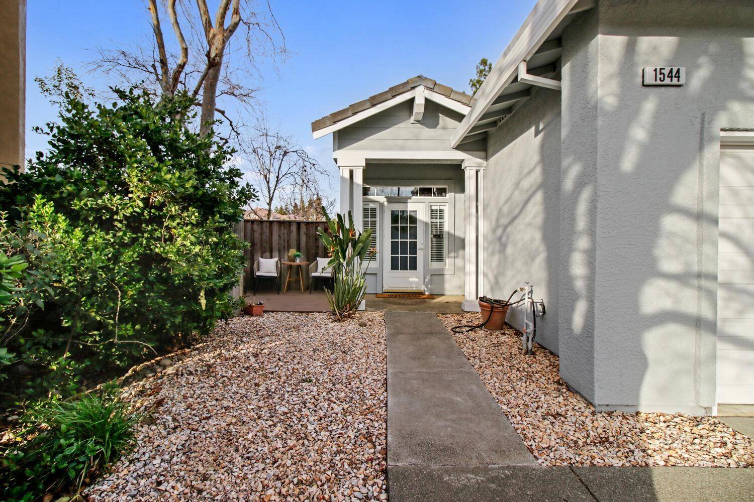 Davis, CA 95616,1544 Pinnacles ST