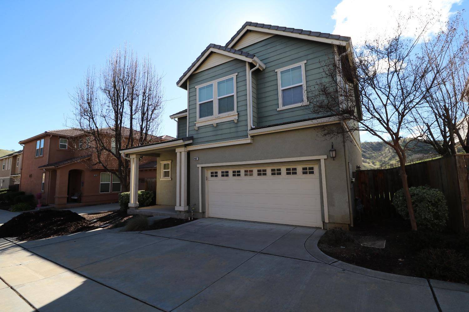 Patterson, CA 95363,20867 Grapevine DR