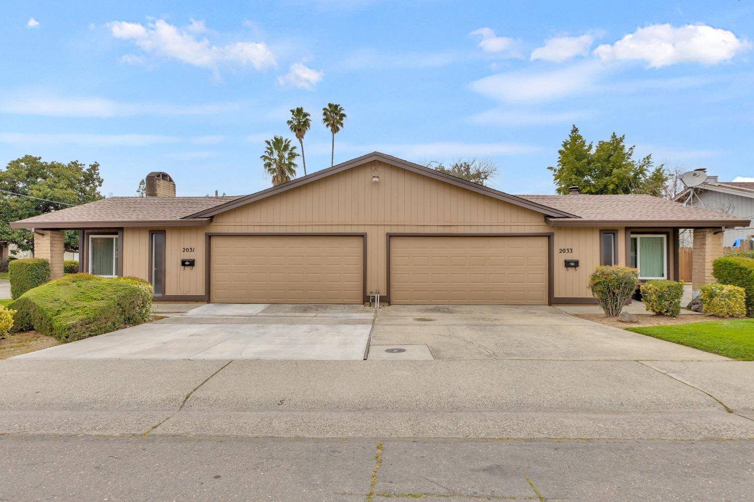 Sacramento, CA 95825,2033 Bell ST