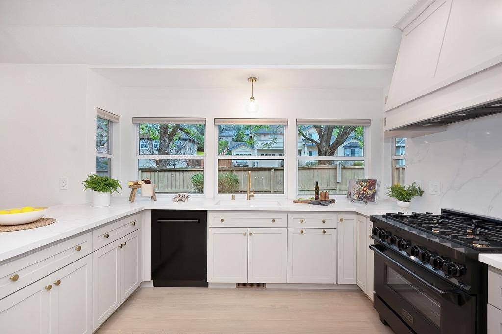 El Dorado Hills, CA 95762,1937 Burton PL