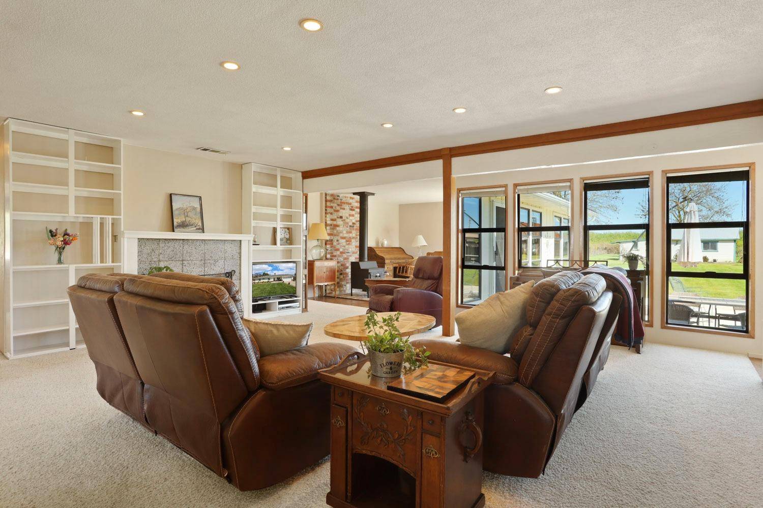 Manteca, CA 95336,17374 S Austin RD