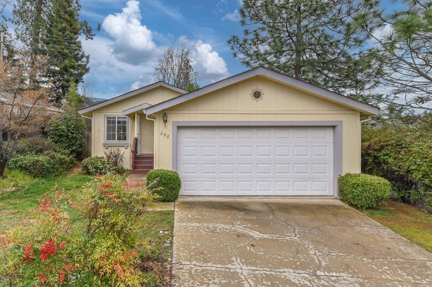 Colfax, CA 95713,202 Glendale RD