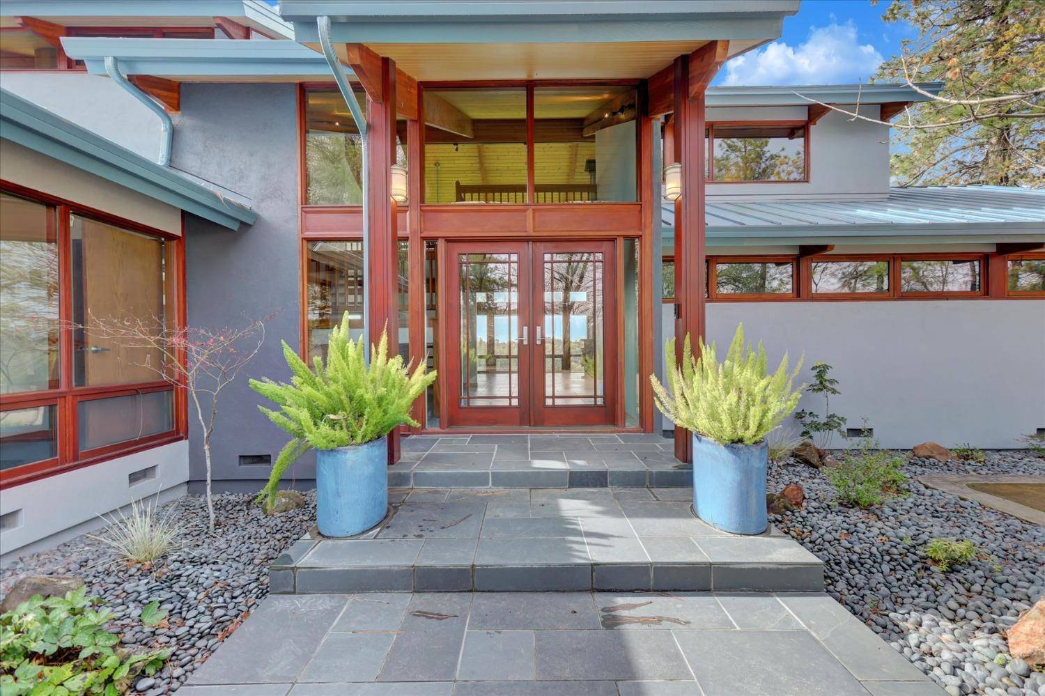 Grass Valley, CA 95949,20506 Adamson DR