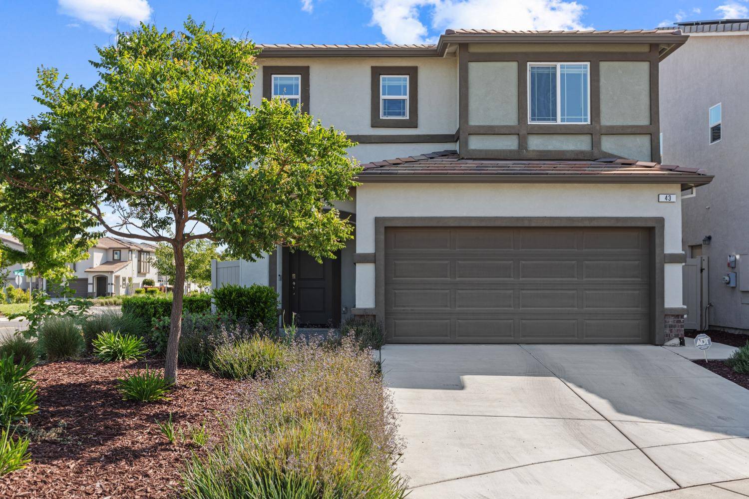 Sacramento, CA 95834,43 Bridgehome CT