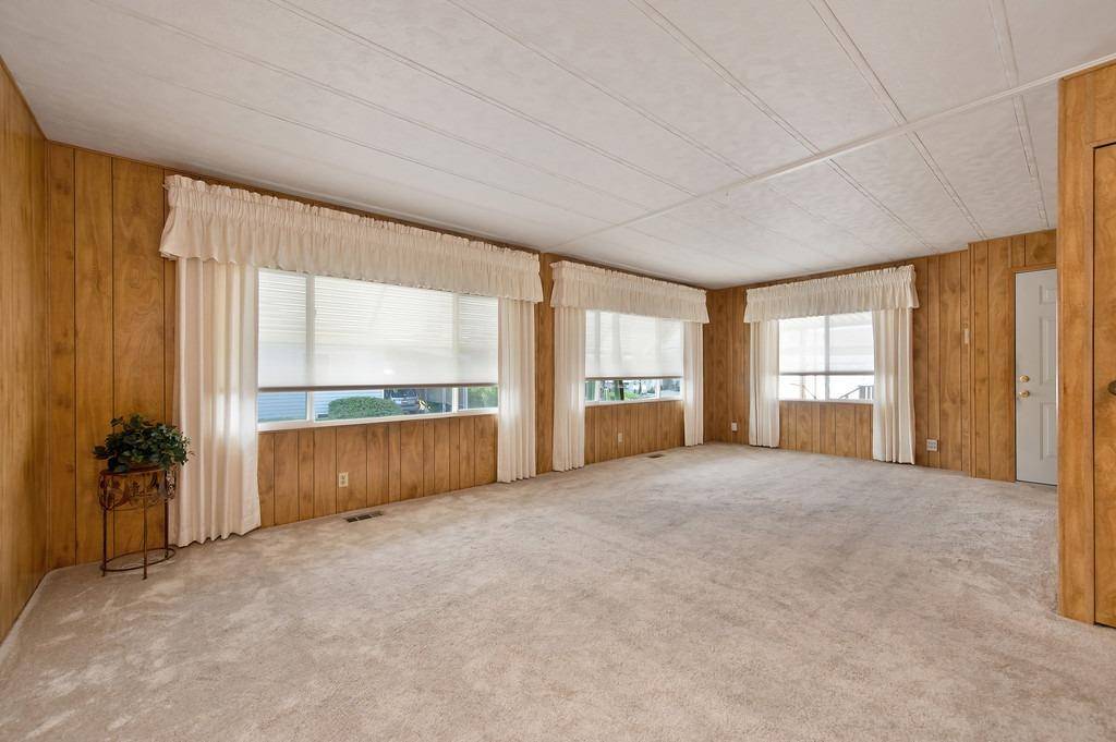Auburn, CA 95603,12207 Hemlock DR #99