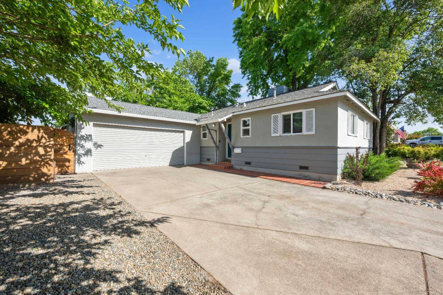 Carmichael, CA 95608,5060 Kahn ST