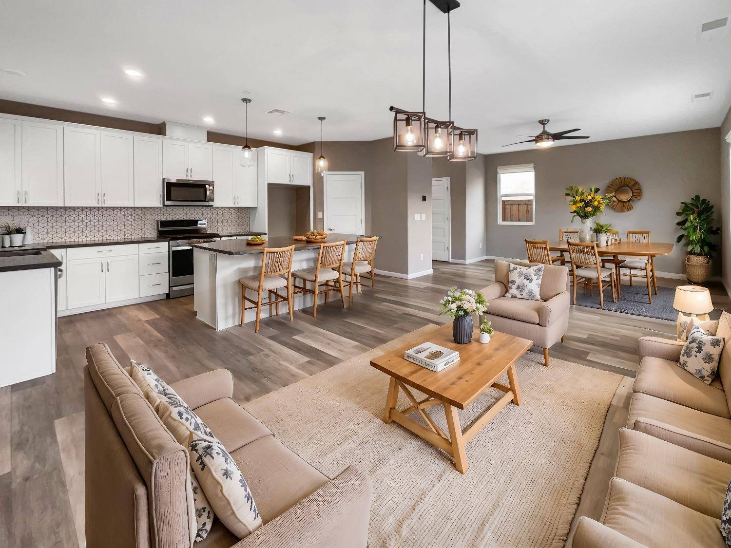 Rocklin, CA 95765,6121 Mehrten CIR