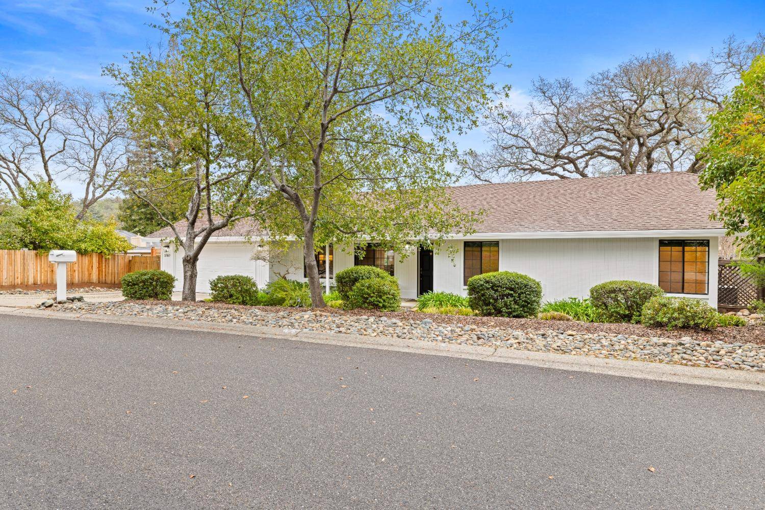 El Dorado Hills, CA 95762,2787 Tam O Shanter DR