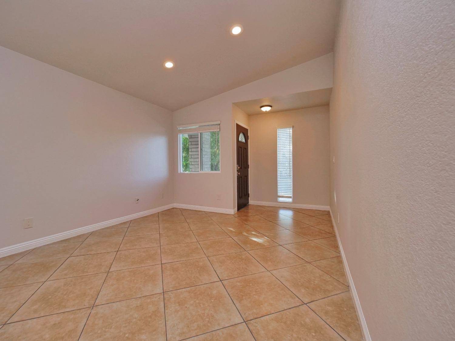 Roseville, CA 95678,1947 Inglis WAY