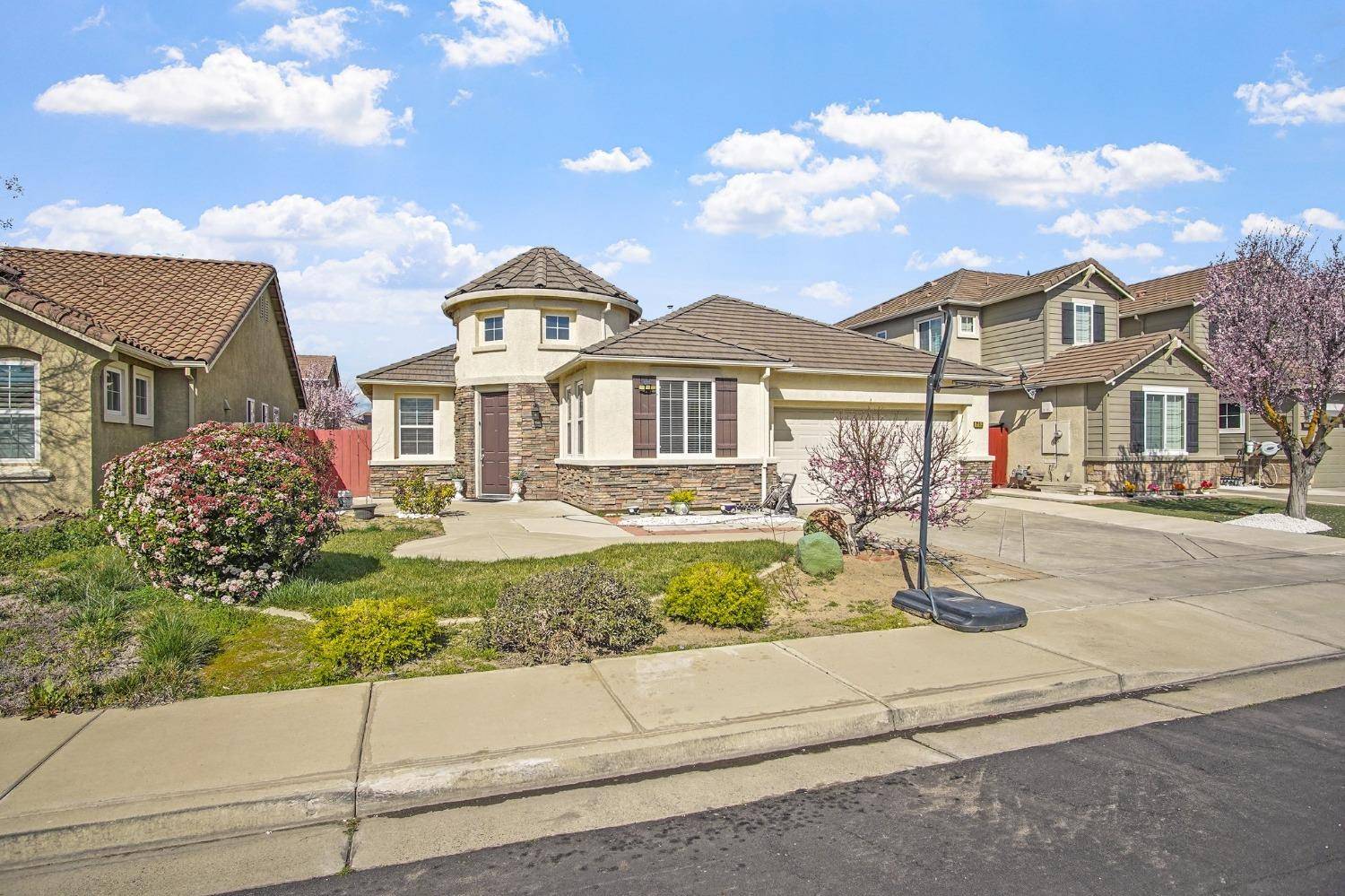 Livingston, CA 95334,2153 Kapreil WAY