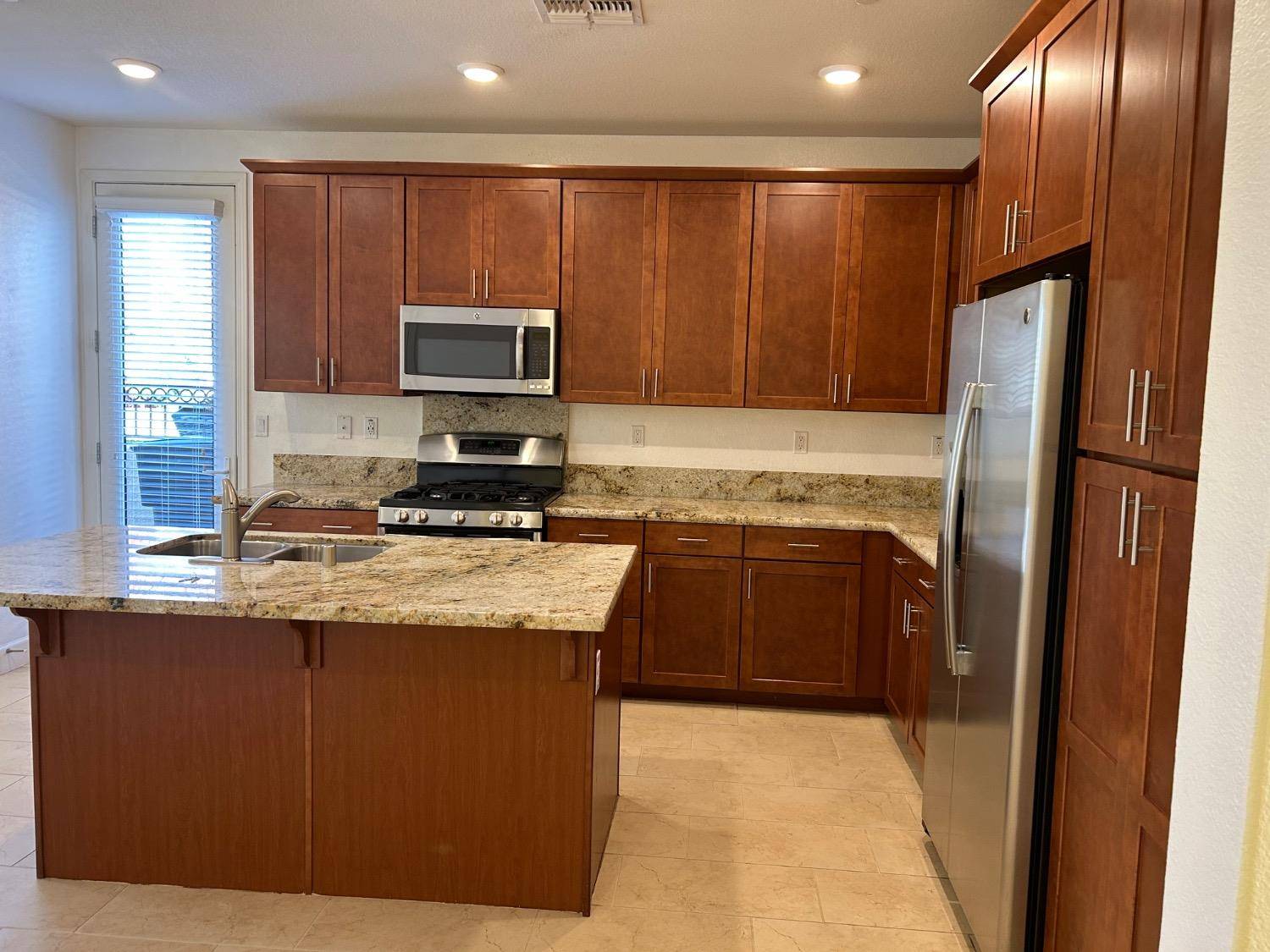 Roseville, CA 95747,2088 Honey Church PL