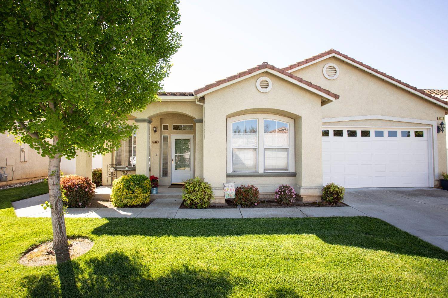 Oakdale, CA 95361,1375 Table Mountain DR