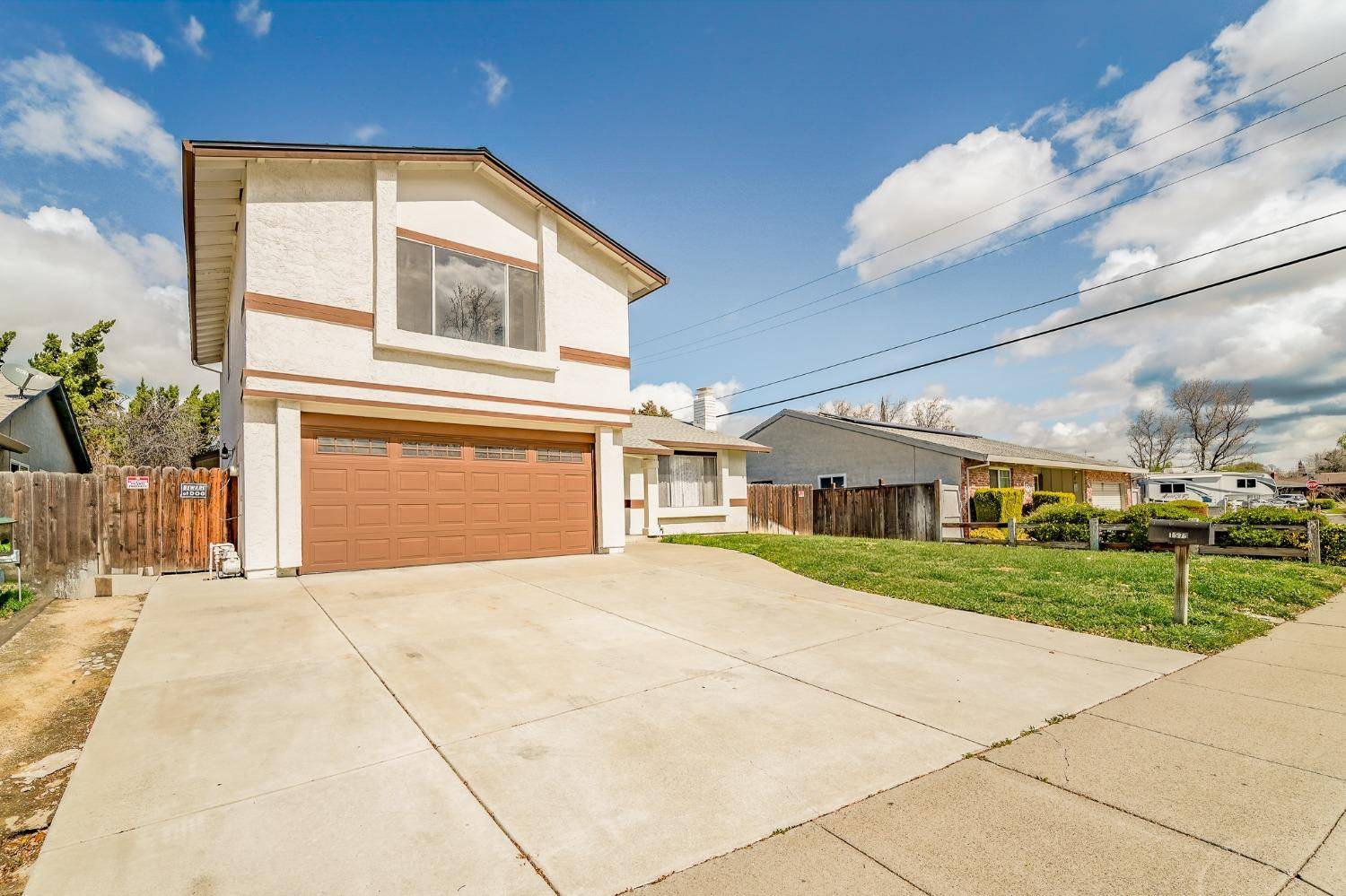 Tracy, CA 95376,1575 Bondy LN