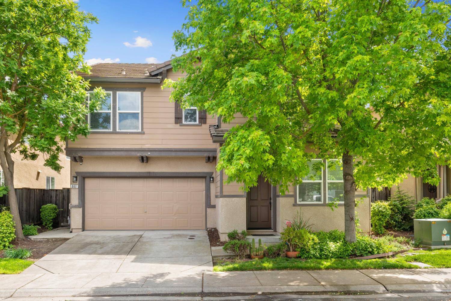 Sacramento, CA 95835,660 Greg Thatch Cir
