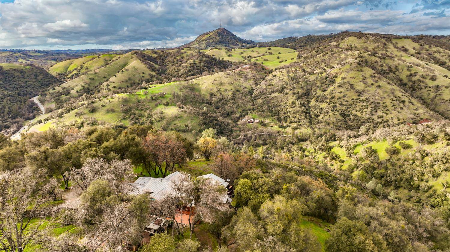 Mokelumne Hill, CA 95245,8812 Miwok TRL