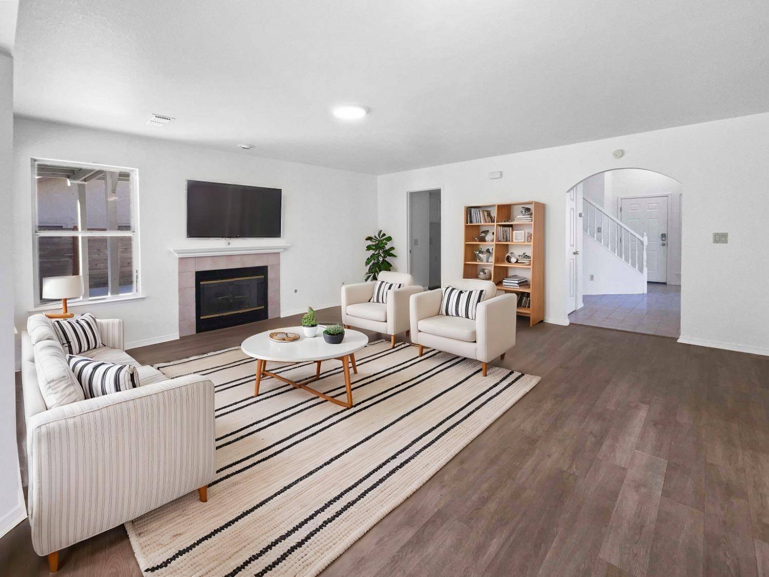 Sacramento, CA 95838,948 Bell AVE