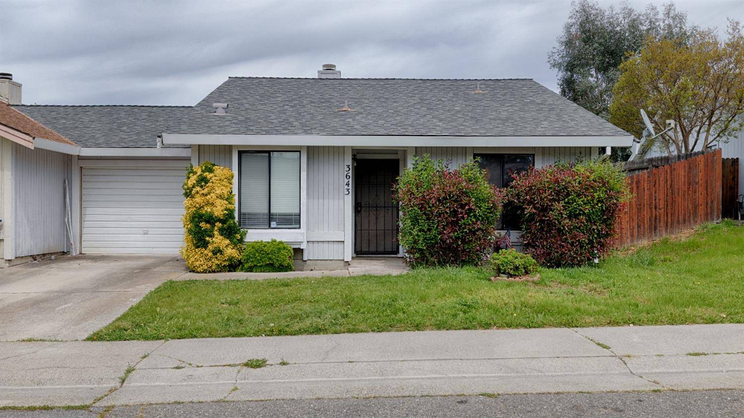 Antelope, CA 95843,3643 Rollins WAY