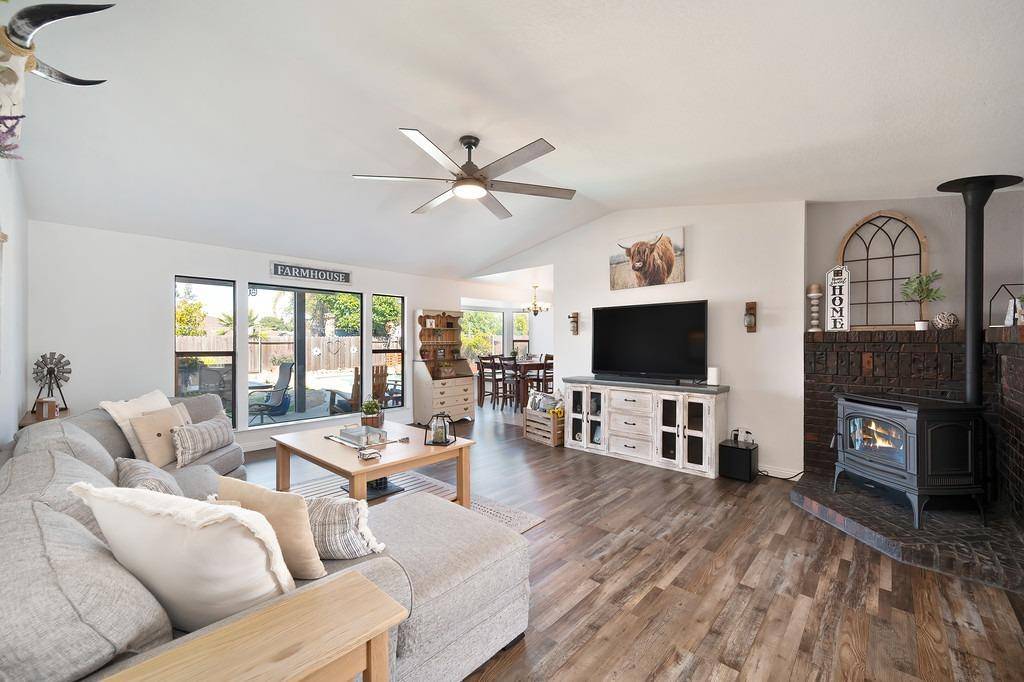 Elk Grove, CA 95624,8929 Lismore DR