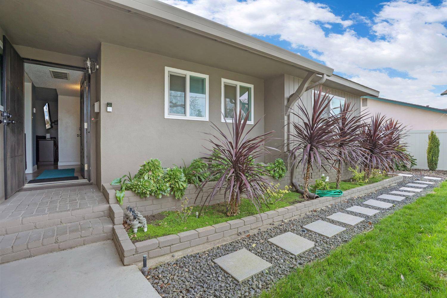 Modesto, CA 95350,704 Woodrow AVE
