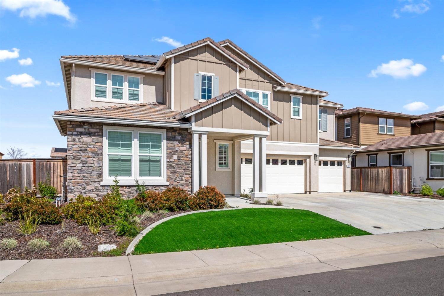 Roseville, CA 95747,9001 Star Shower DR