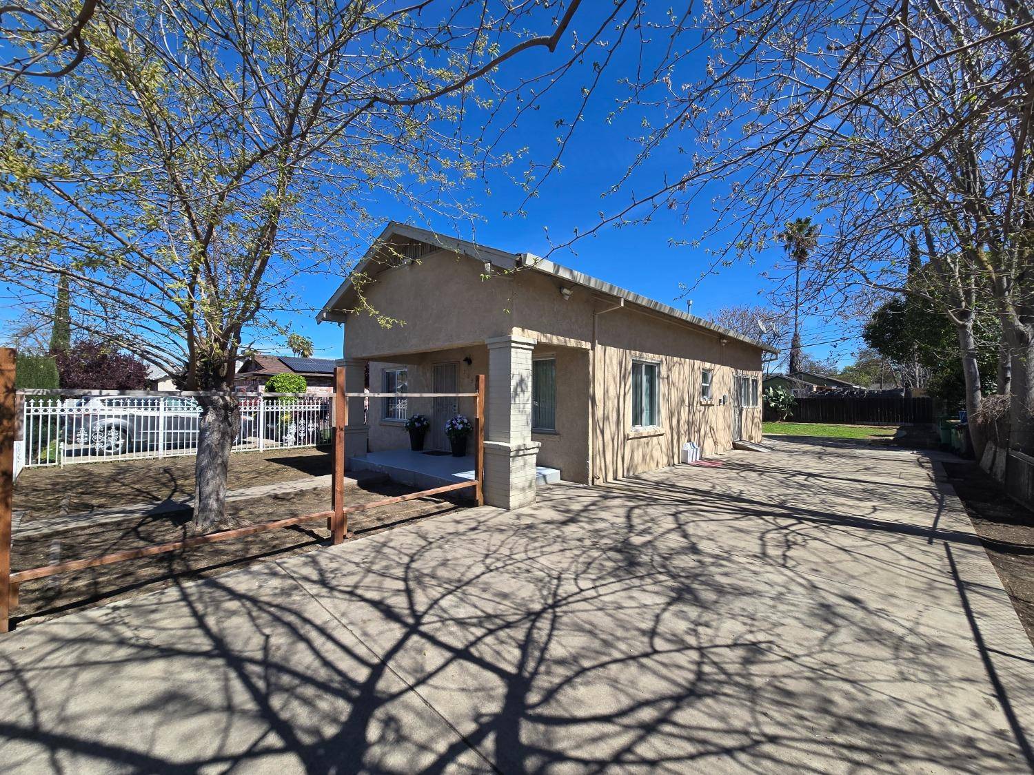 Stockton, CA 95205,2830 N F ST