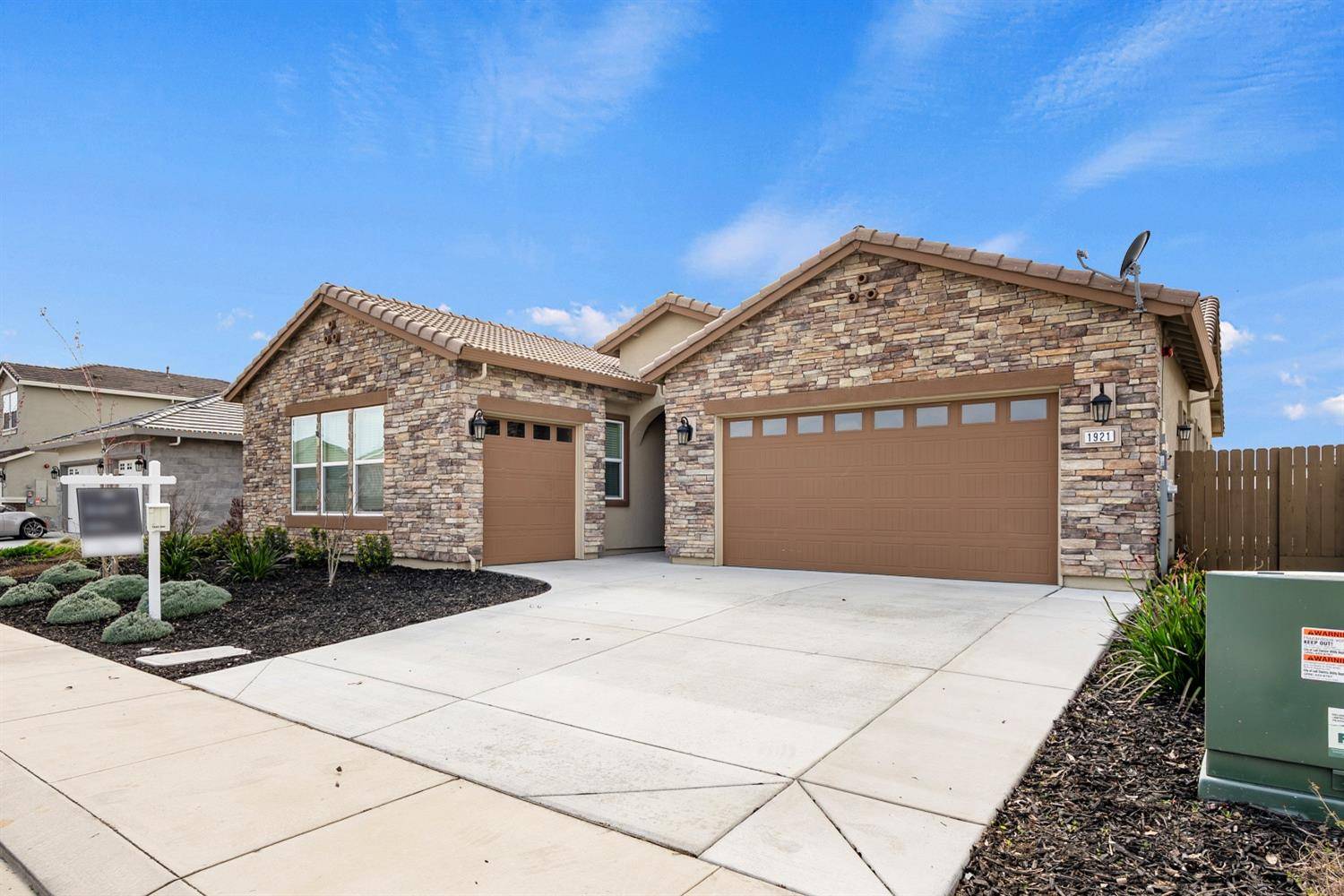 Lodi, CA 95242,1921 Calla DR