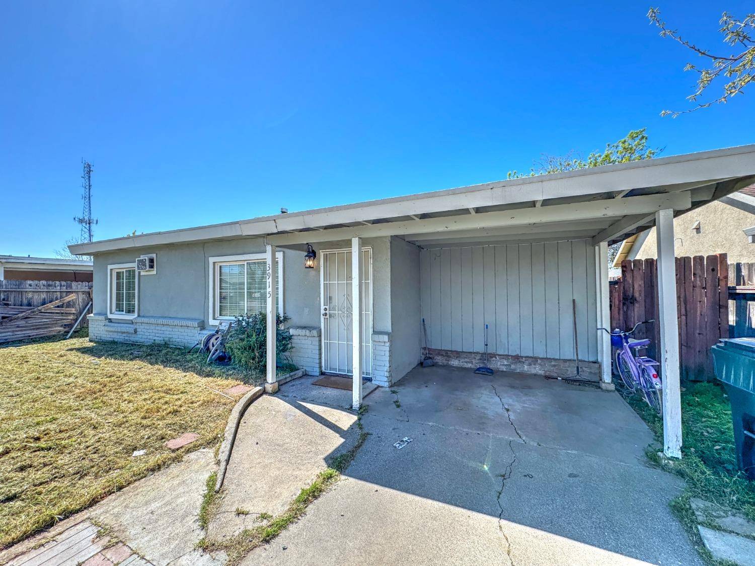 Sacramento, CA 95838,3915 Huron ST