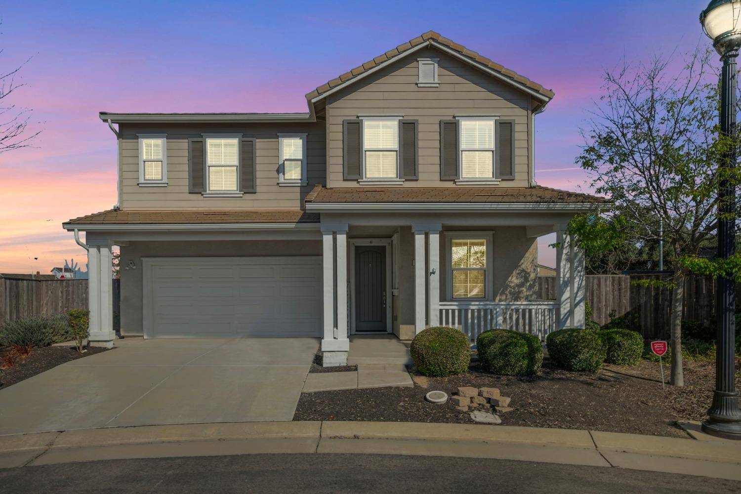Lodi, CA 95242,1207 Cabernet CT