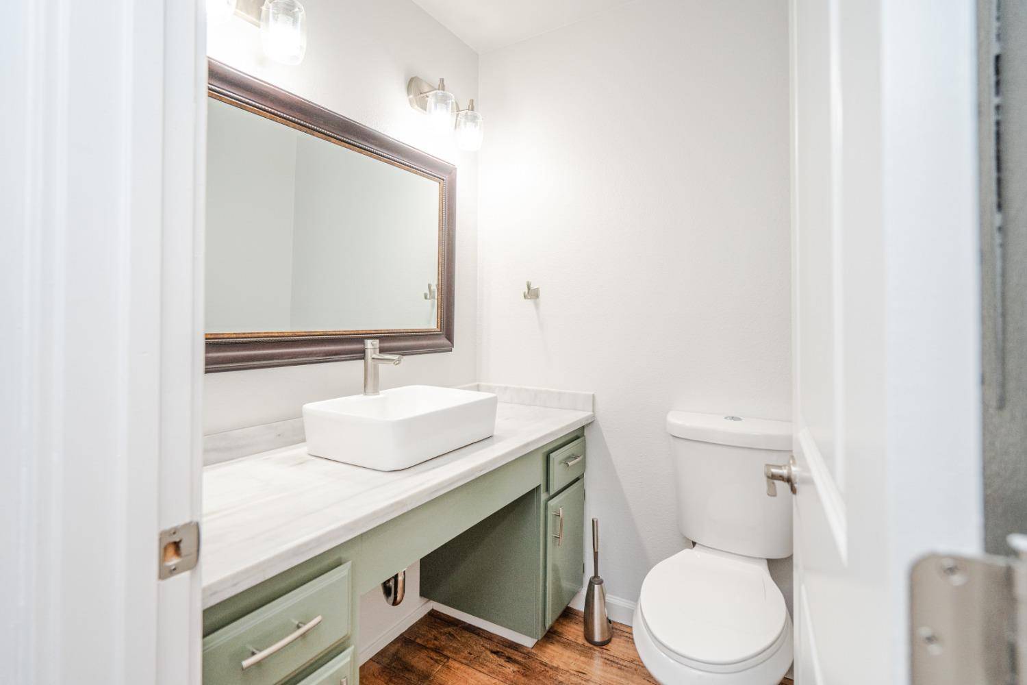 Sacramento, CA 95825,2290 Woodside LN #2