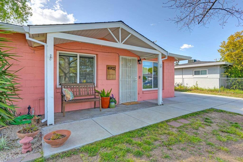 Sacramento, CA 95820,4902 Ortega ST