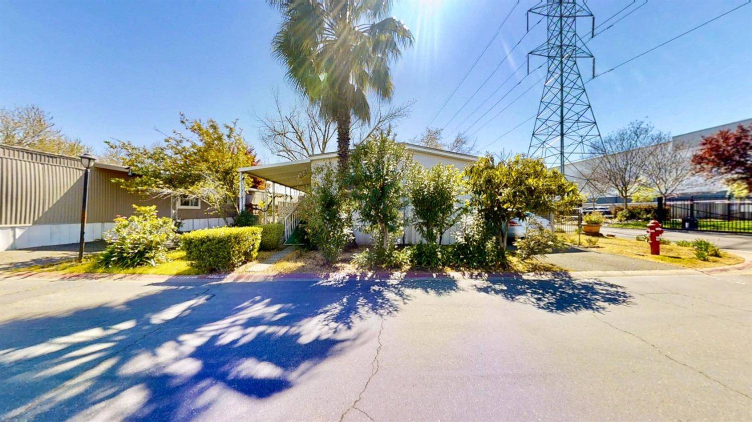 Sacramento, CA 95838,12 Commodore CT