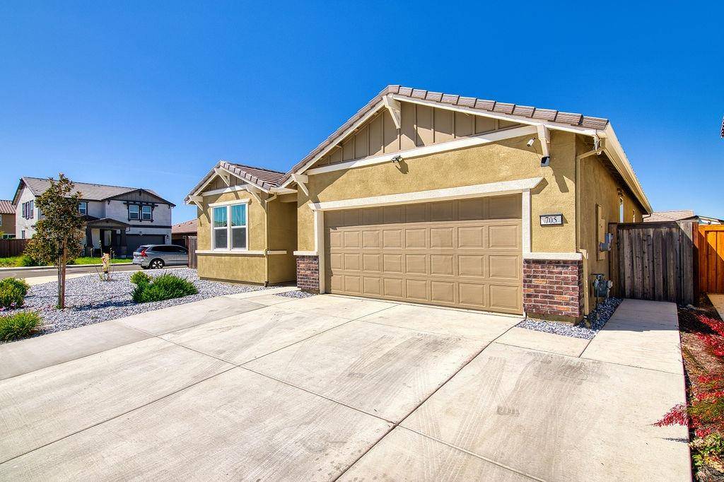 Patterson, CA 95363,705 Somerset WAY