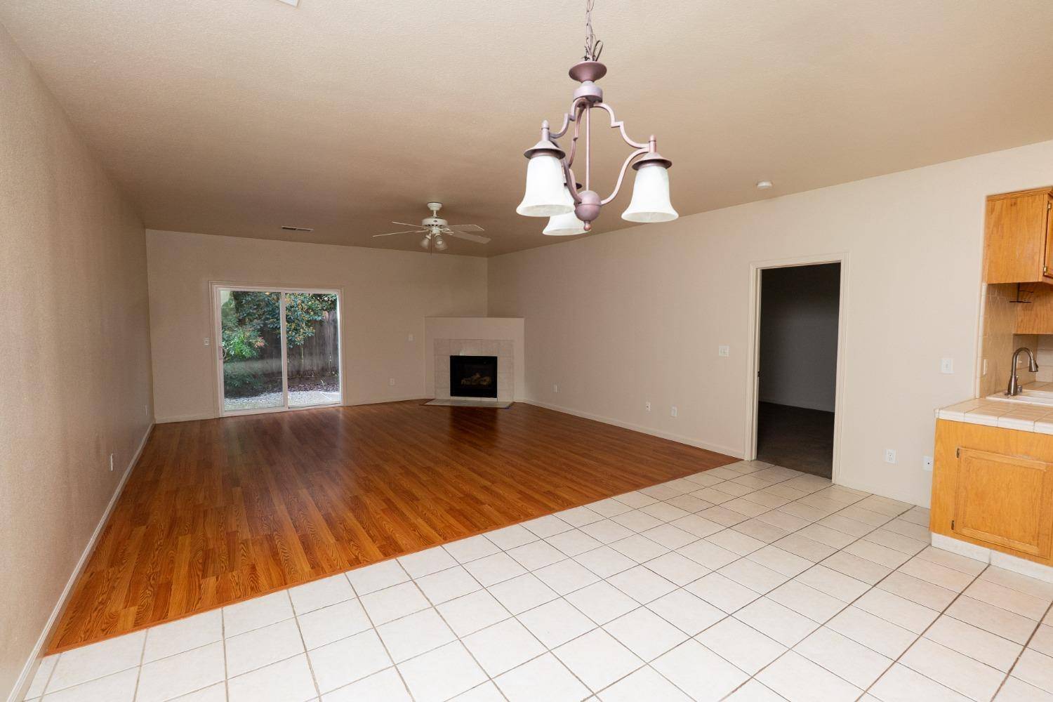 Merced, CA 95340,686 Gateway CIR