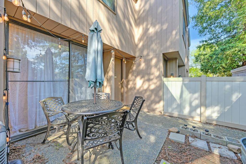 Sacramento, CA 95825,536 Woodside Oaks #7