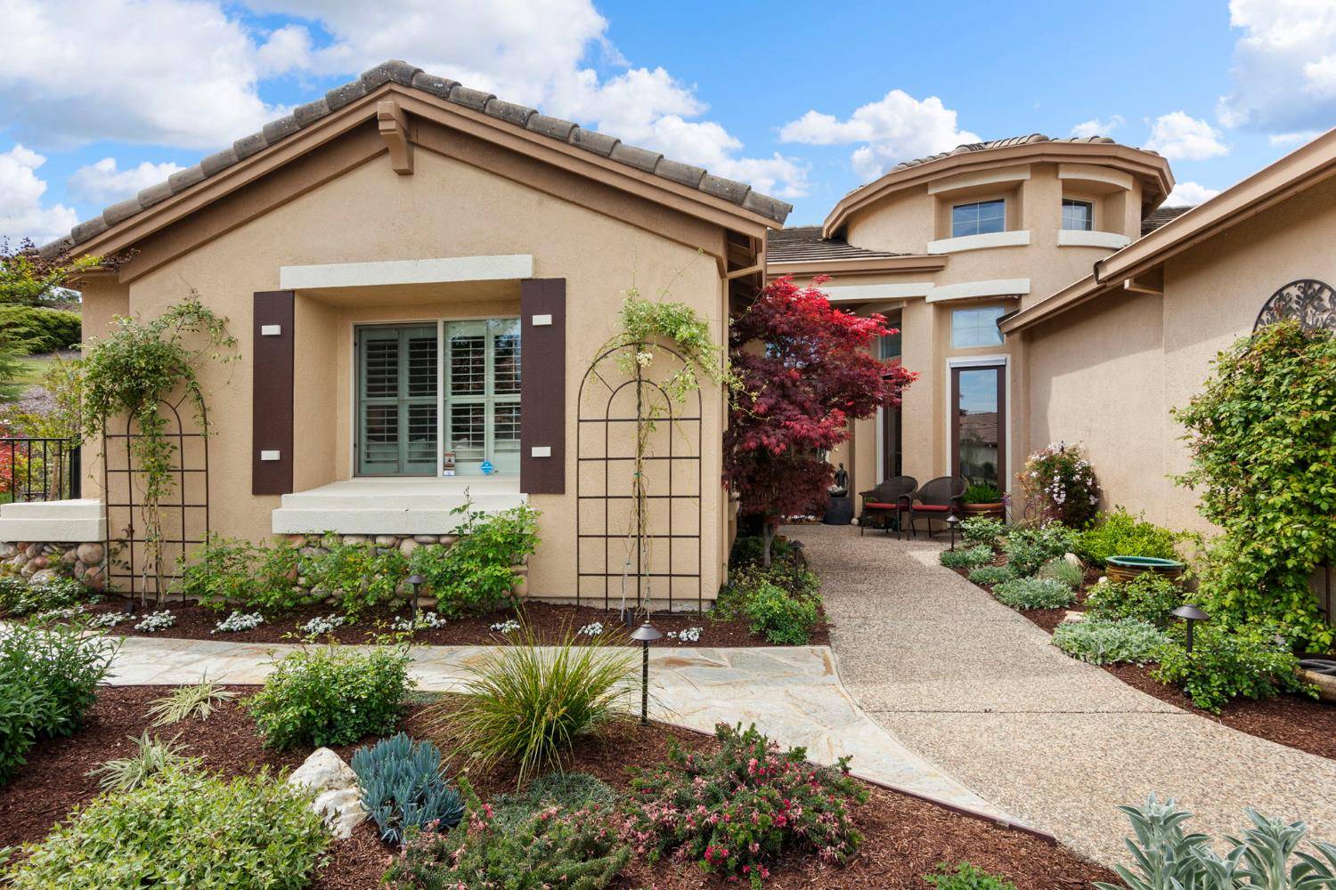 Lincoln, CA 95648,860 Shire CT