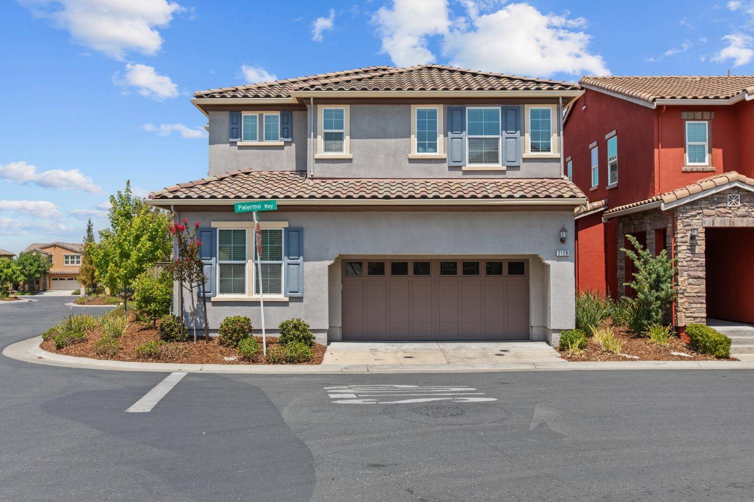 Roseville, CA 95661,2128 Capri DR