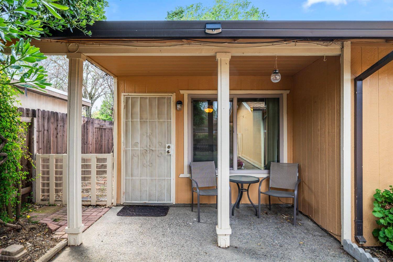 Davis, CA 95618,1715 Monarch LN