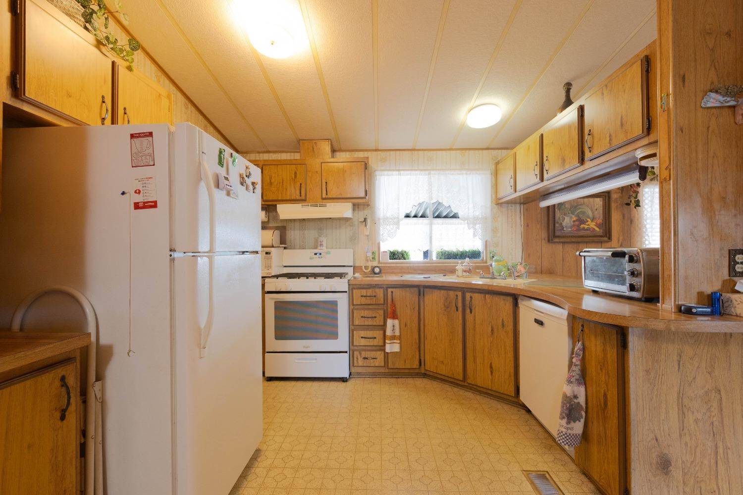 Citrus Heights, CA 95621,250 Corto LN