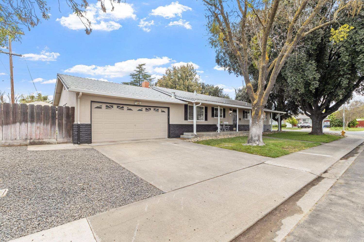 Modesto, CA 95350,1001 Heidi AVE