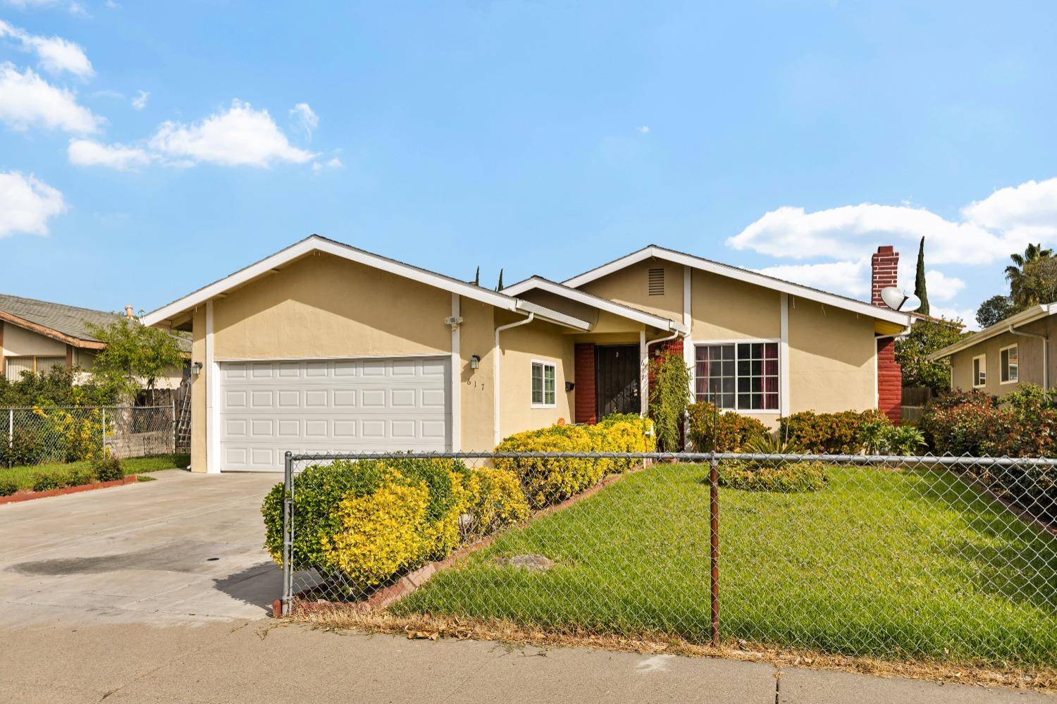 Stockton, CA 95210,617 Clinton DR