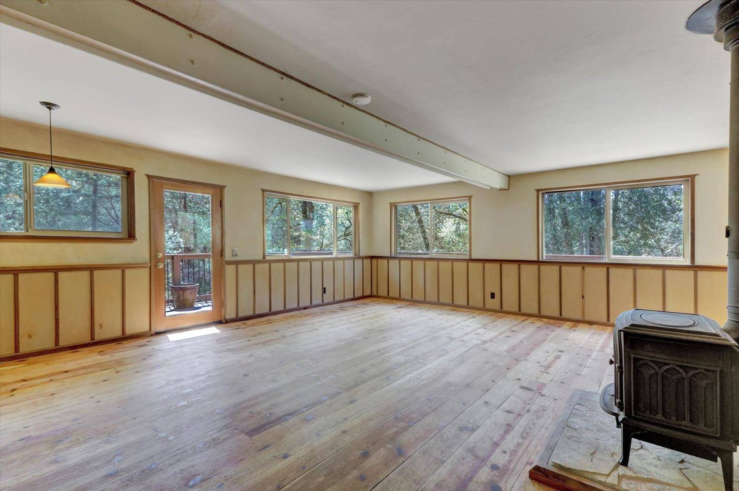 Nevada City, CA 95959,10757 Tobacco RD