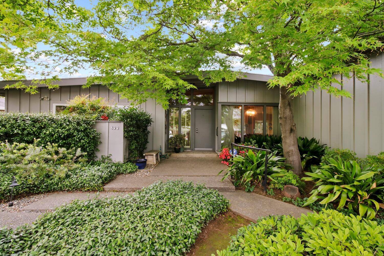 Sacramento, CA 95864,522 Sydling CT